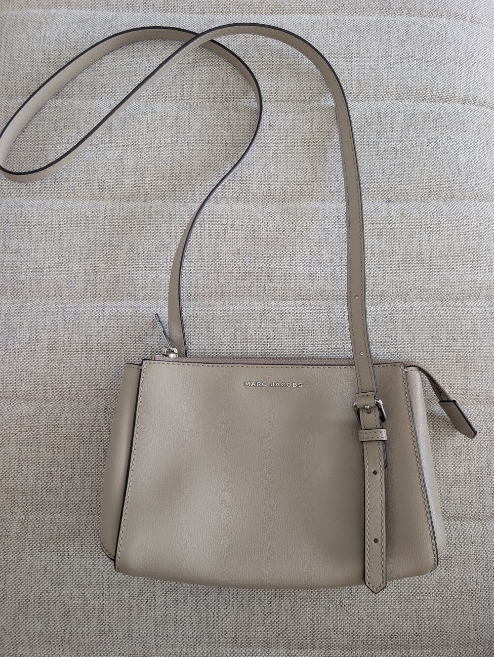 MARC JACOBS Commuter Taupe Leather Crossbody Bag M0013941
